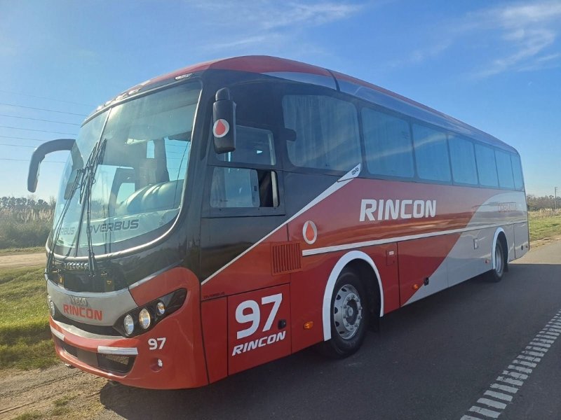 IVECO BUS entrega 20 unidades 10-190 a Rincón