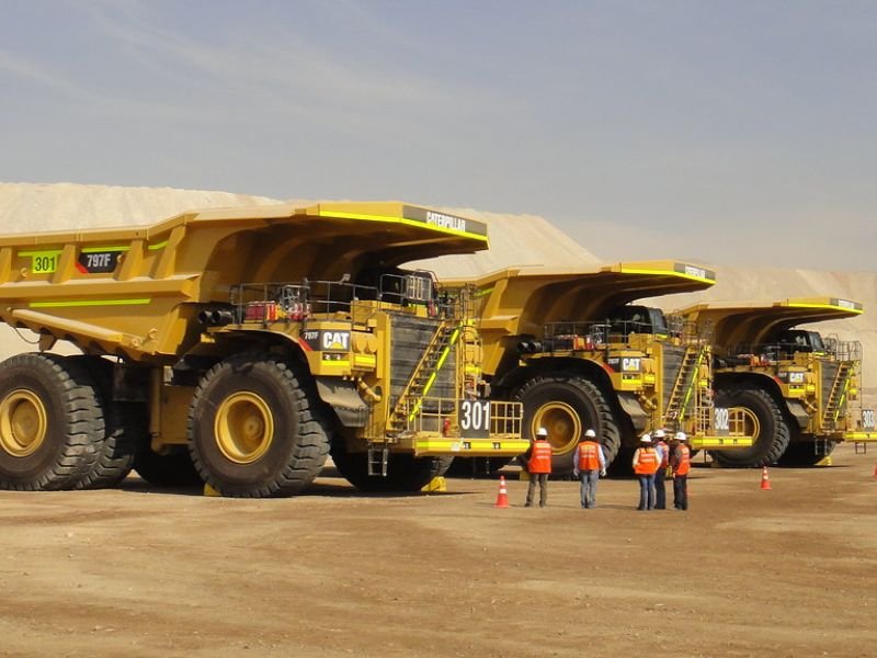 Autorizan importar vehículos usados para uso industrial