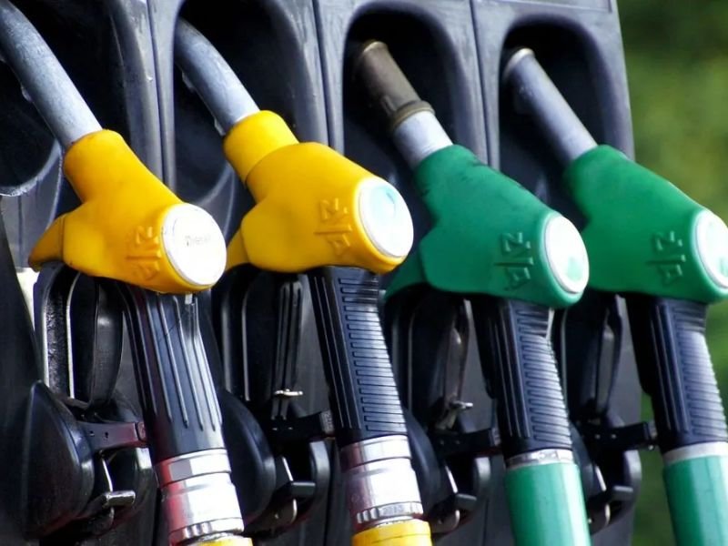 Precios de combustibles: ajustes vigentes en setiembre