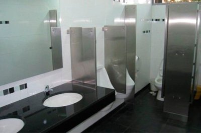 La Estación de Servicio y sus baños ¿Una materia sin aprobar?