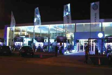 LUXCAM inauguró su concesionario