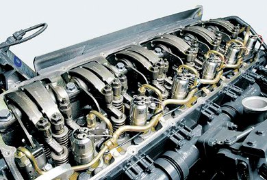 Motor Diesel de 6 cilindros en línea, con inyección directa de gasoil de 8 litros