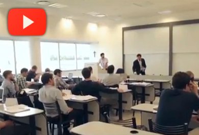 Institucional Universidad Austral: Diplomatura Industria Superior Automotriz