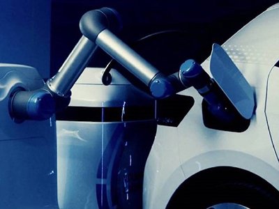 La estación de carga eléctrica más grande del mundo de Tesla y  los Robots cargadores de Volkswagen