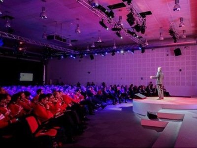 Atención a control remoto