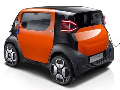 Un auto para conducir sin registro