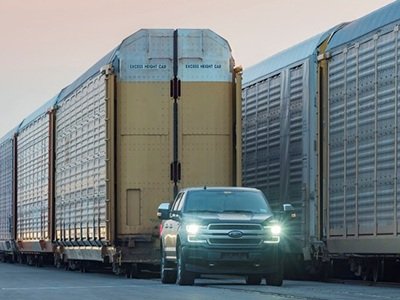 La Ford F-150 eléctrica demostró que puede remolcar más de medio millón de kilos
