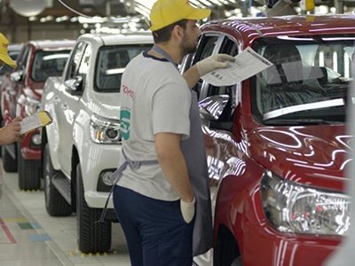 Contra viento y marea, Toyota Argentina bate récords