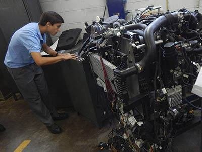 Reconocimiento para la Escuela Técnica Henry Ford