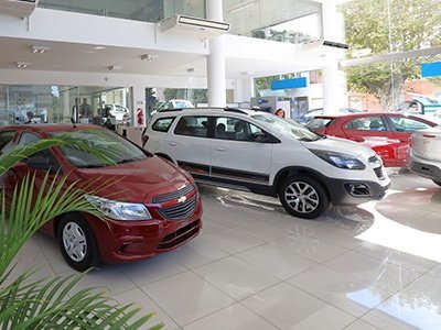 Crecen los fondos para que los descuentos en los autos sigan hasta fin de mes