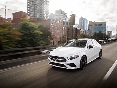 Mercedes-Benz fue multipreamiada en seguridad