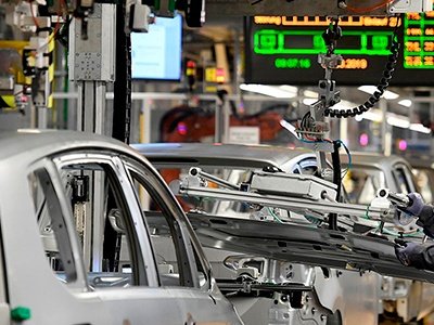 Un código para agilizar el reinicio de la producción automotriz europea