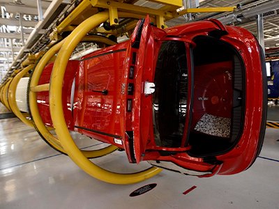 Las automotrices aumentarán la fabricación de vehículos