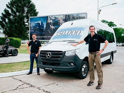Mercedes-Benz celebra la producción de la unidad número 350.000 de la Sprinter