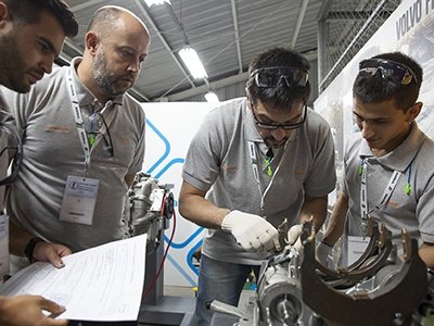 Volvo Trucks realizó una nueva edición de la competencia para técnicos