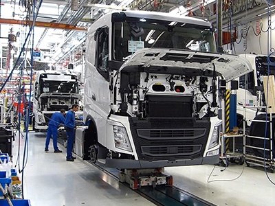 Récord en producción de camiones en México